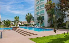 Departamento Isla Marina Mazatlán con alberca